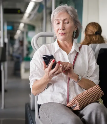 image of patient texting her doctor